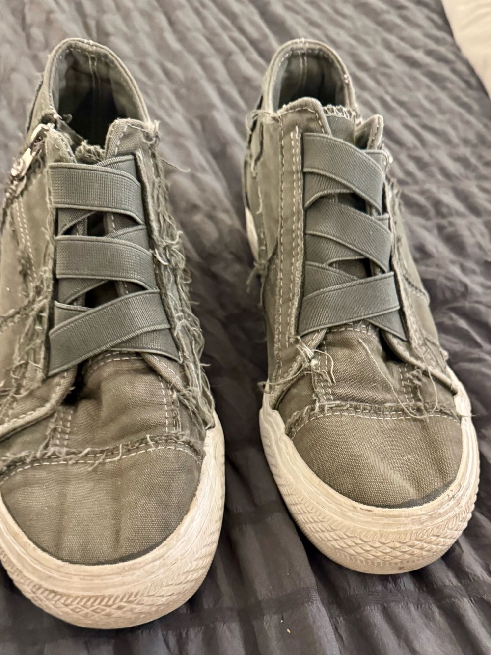 Blowfish Olive Green Canvas Slip-On Side Zipper Women Sneakers